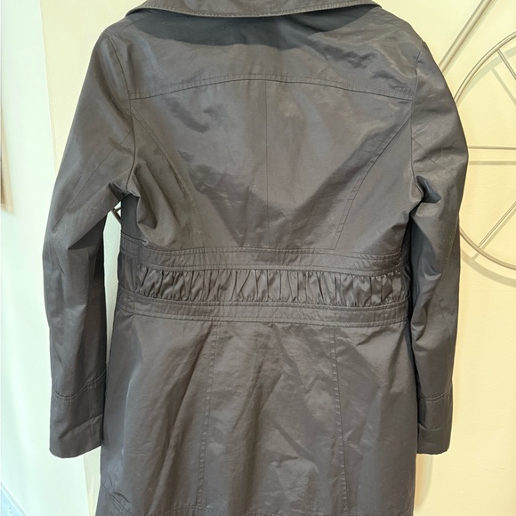 SOLD OUT GUESS Women's Vintage Elegant Black Double Breasted Short Trench Coat - Picture 3 of 4